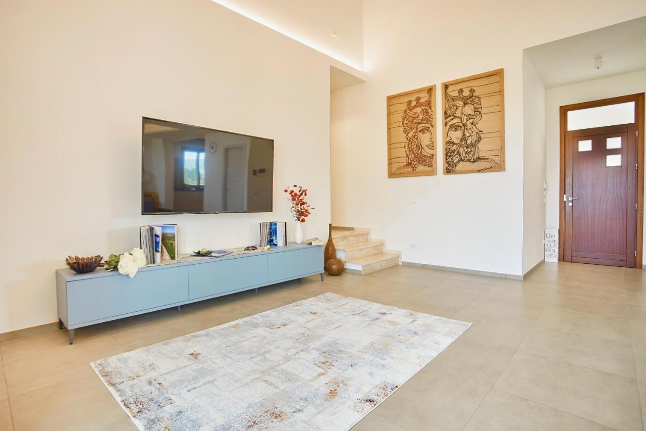 Villa Etesiae 卡斯泰拉马莱 外观 照片