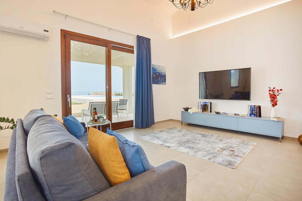 Villa Etesiae 卡斯泰拉马莱 外观 照片