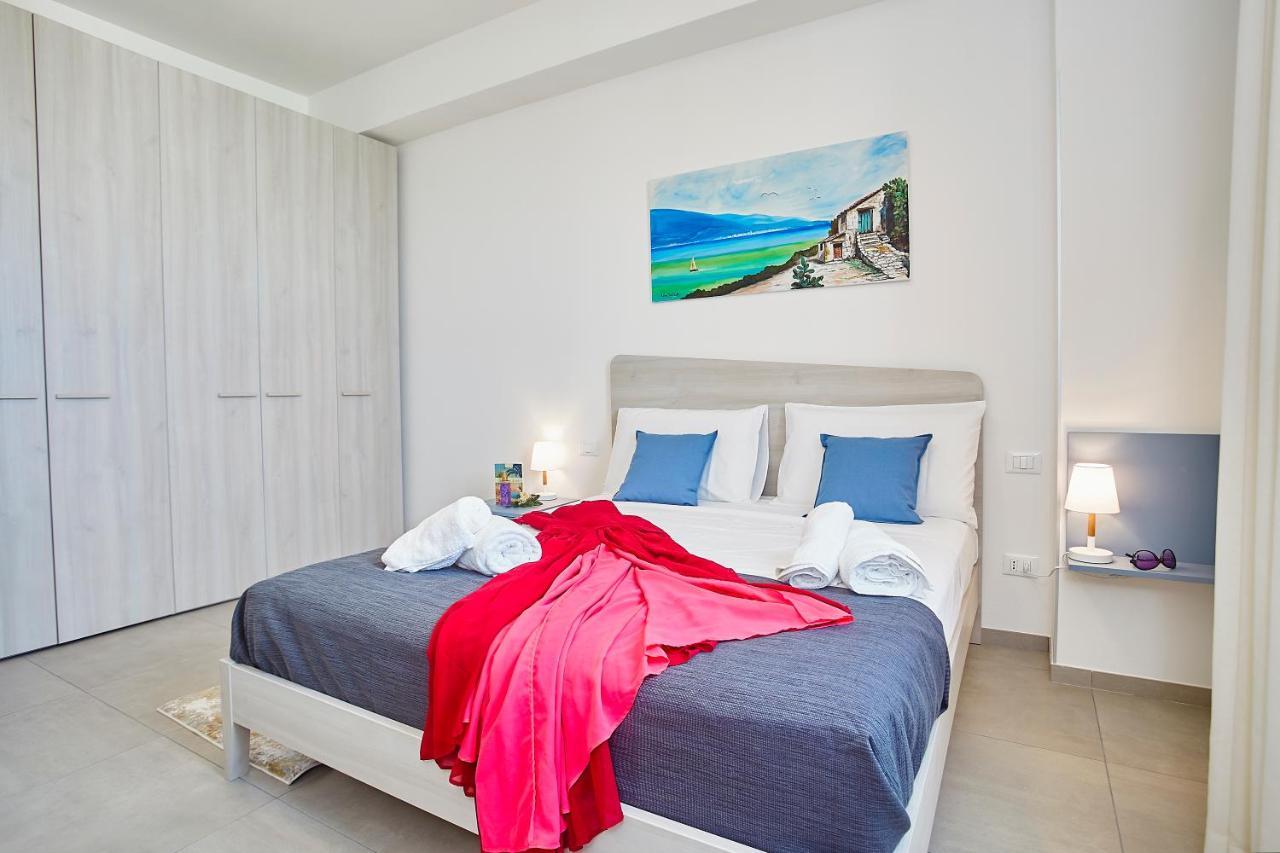 Villa Etesiae 卡斯泰拉马莱 外观 照片