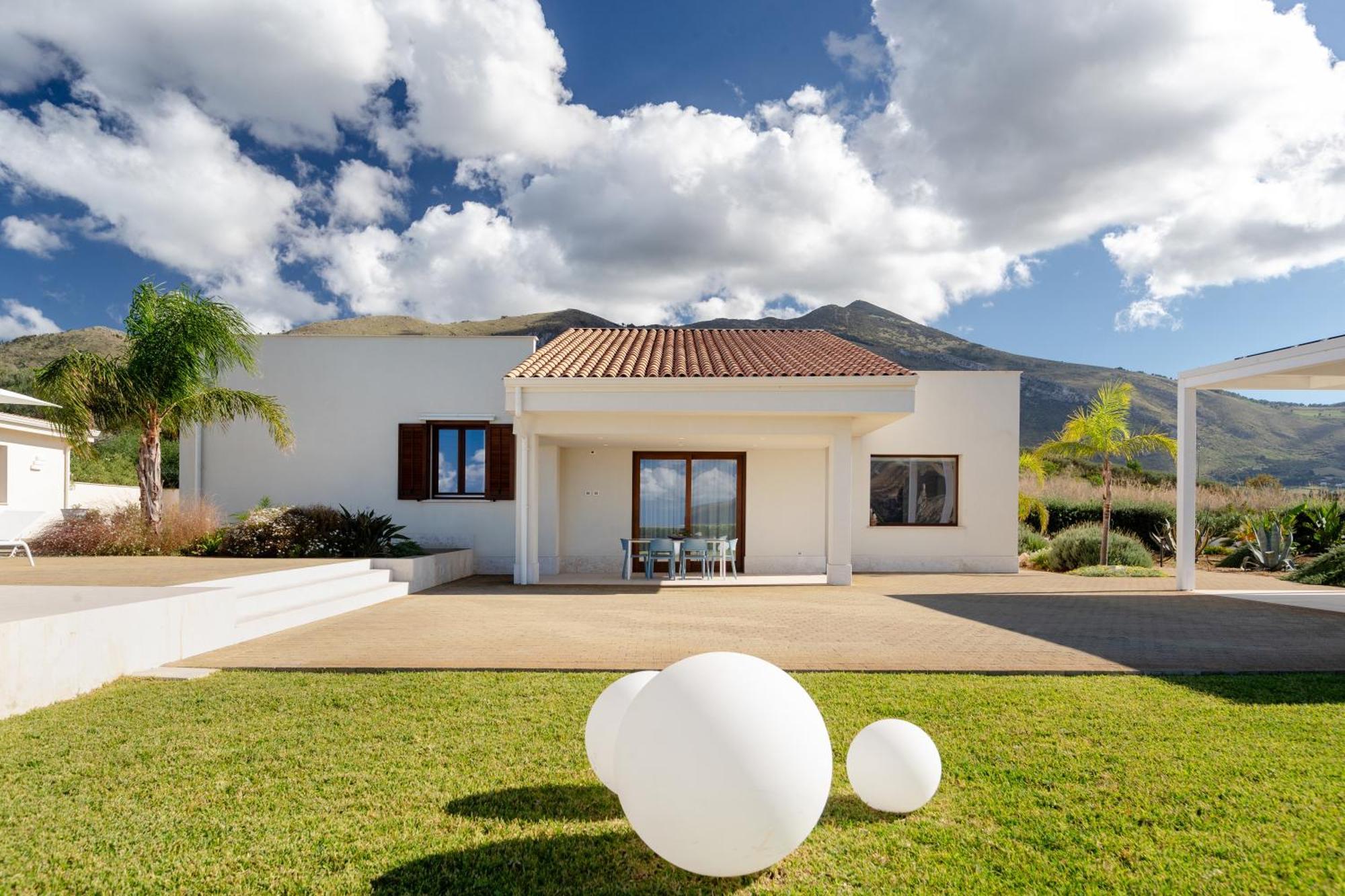 Villa Etesiae 卡斯泰拉马莱 外观 照片